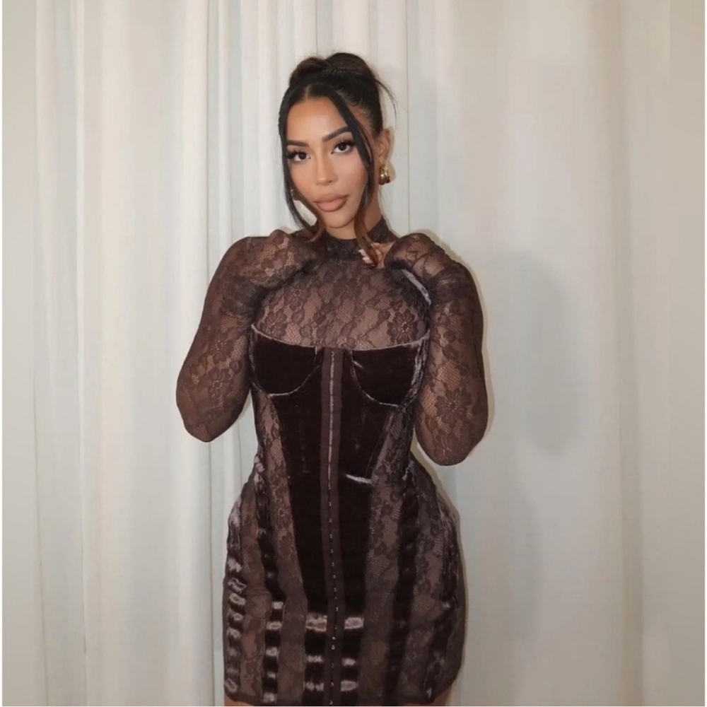 Marica Long Sleeve velvet and Lace Corset Dress